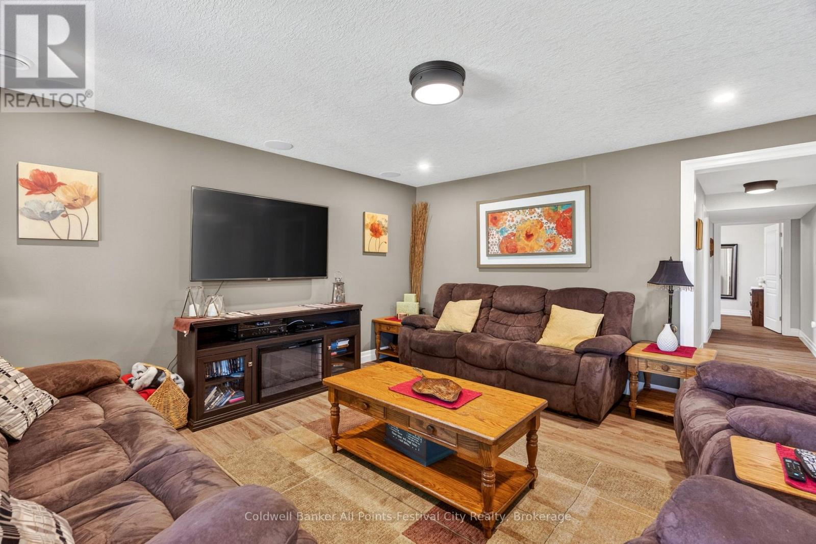 #39 50 FAIRHAVEN LANE - 28