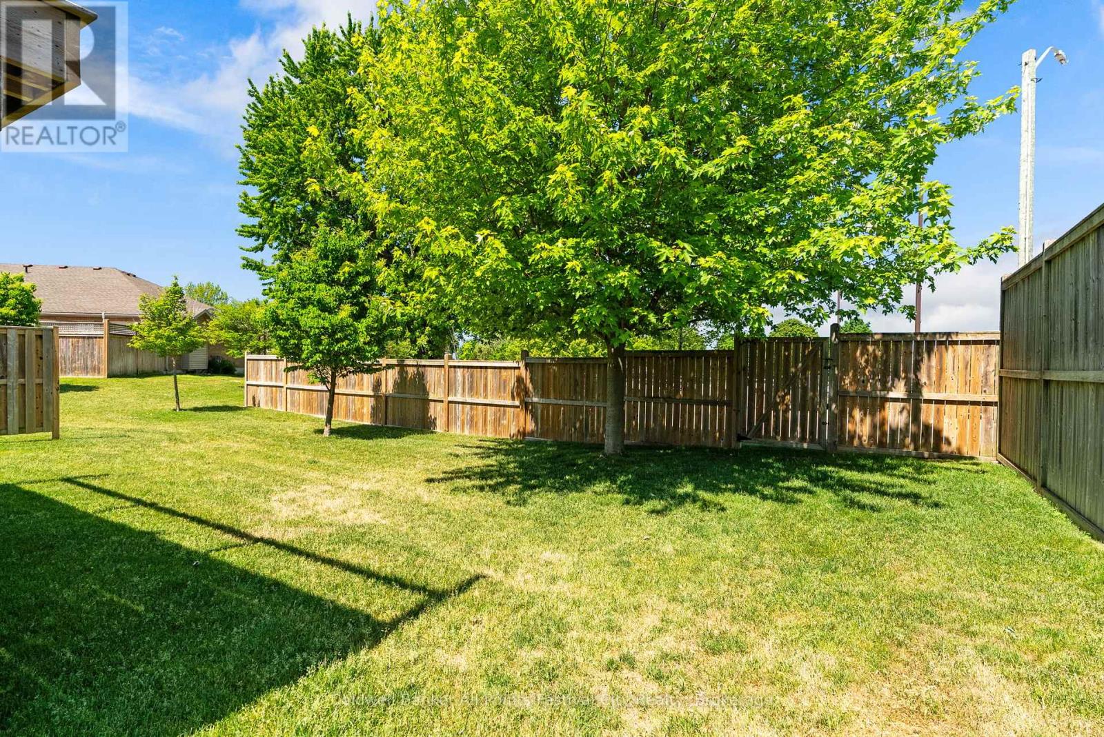 #39 50 FAIRHAVEN LANE - 43