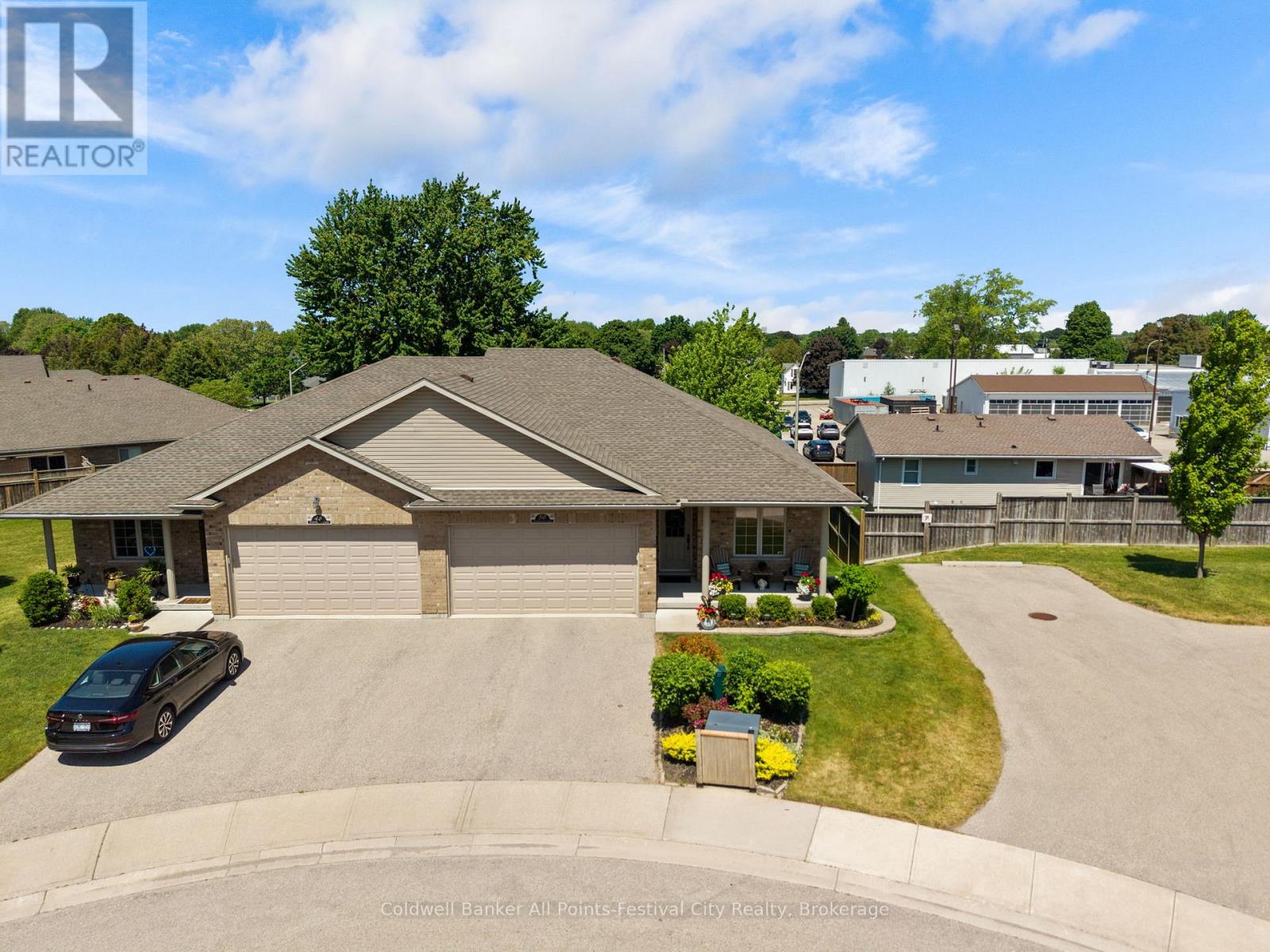 #39 50 FAIRHAVEN LANE - 45