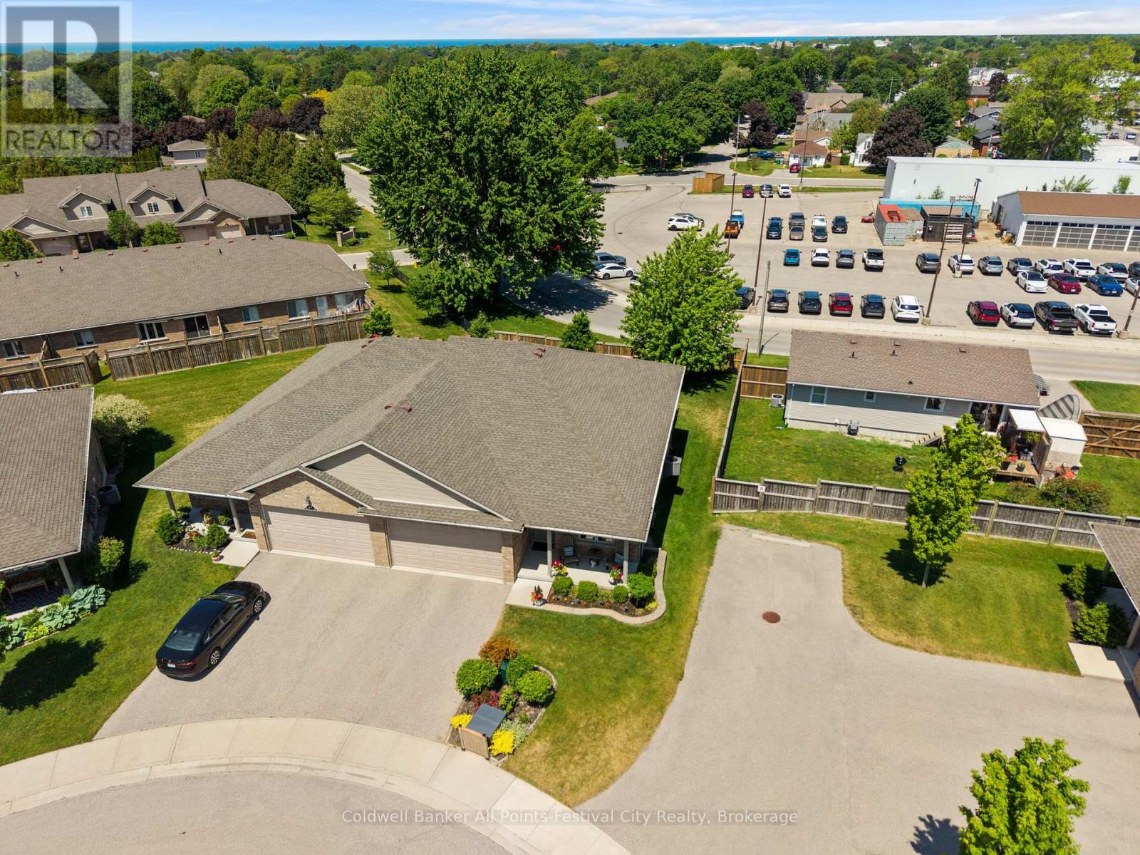 #39 50 FAIRHAVEN LANE - 46