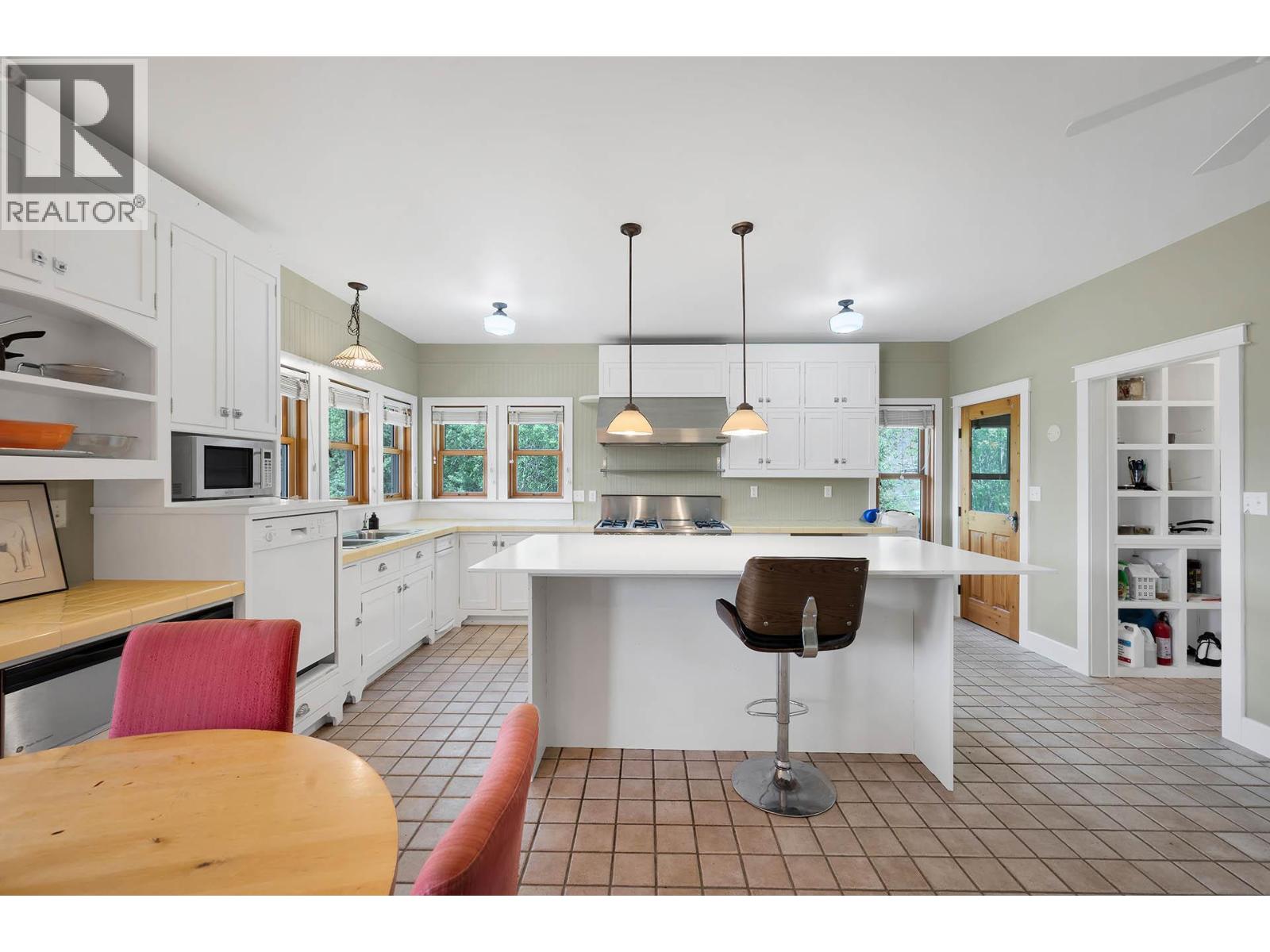 405 RAFT WEST FSR Road - 11