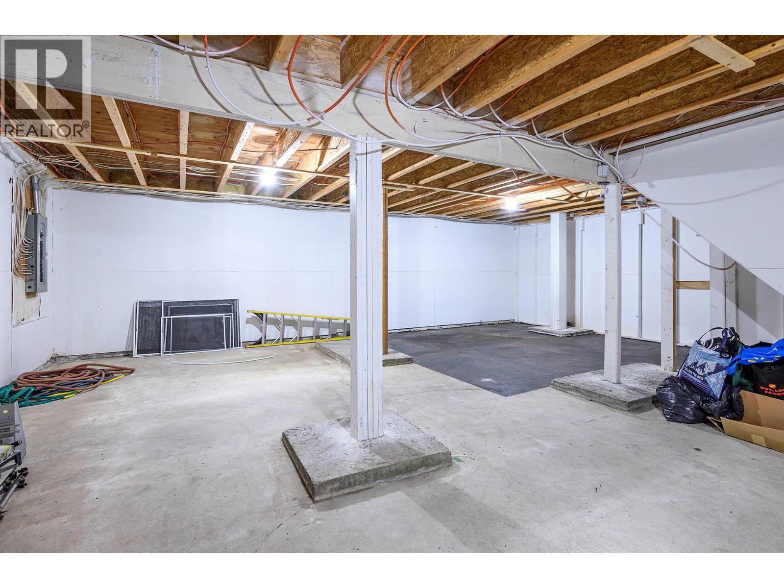 405 RAFT WEST FSR Road - 45