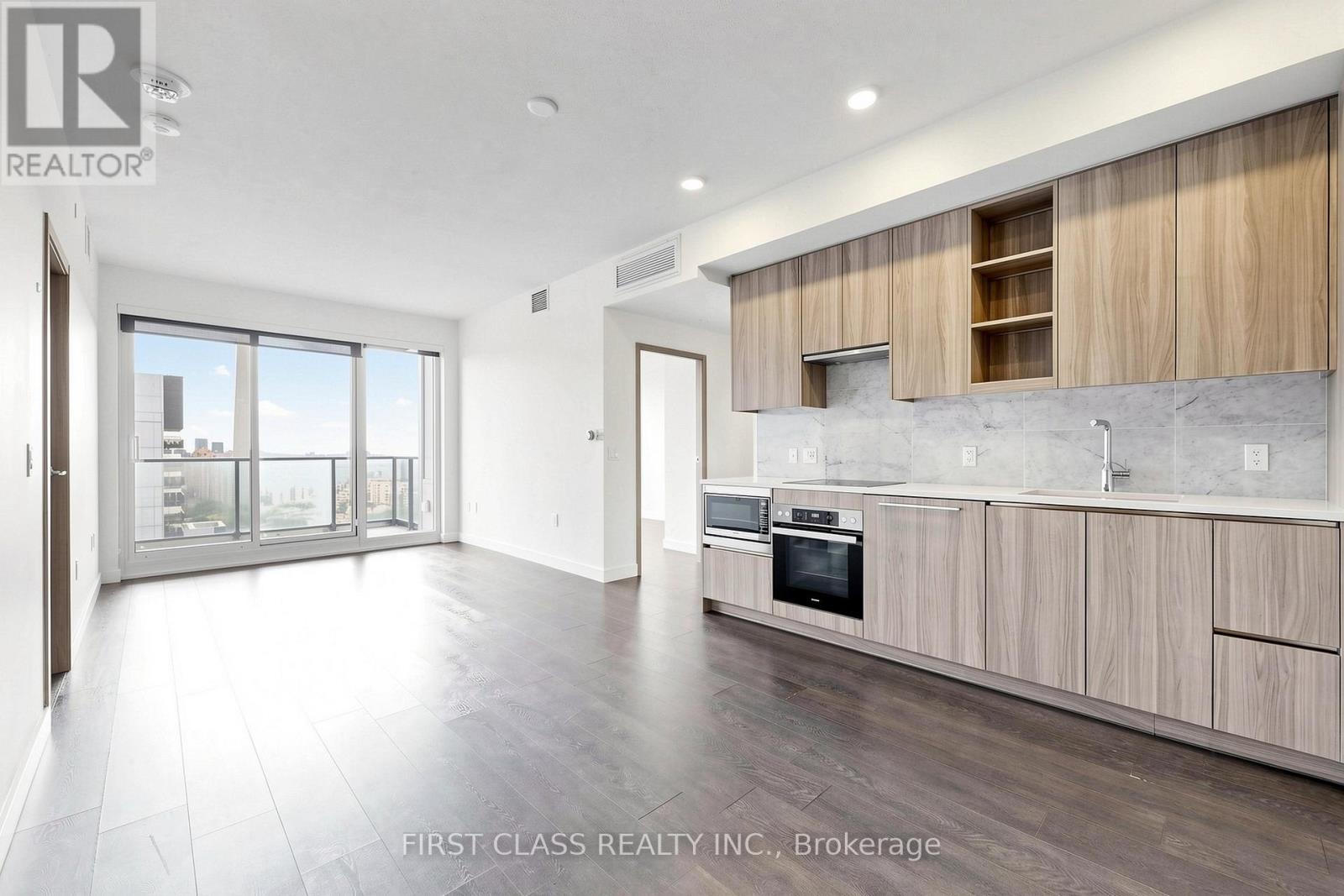 #3506 95 MCMAHON DRIVE - 5