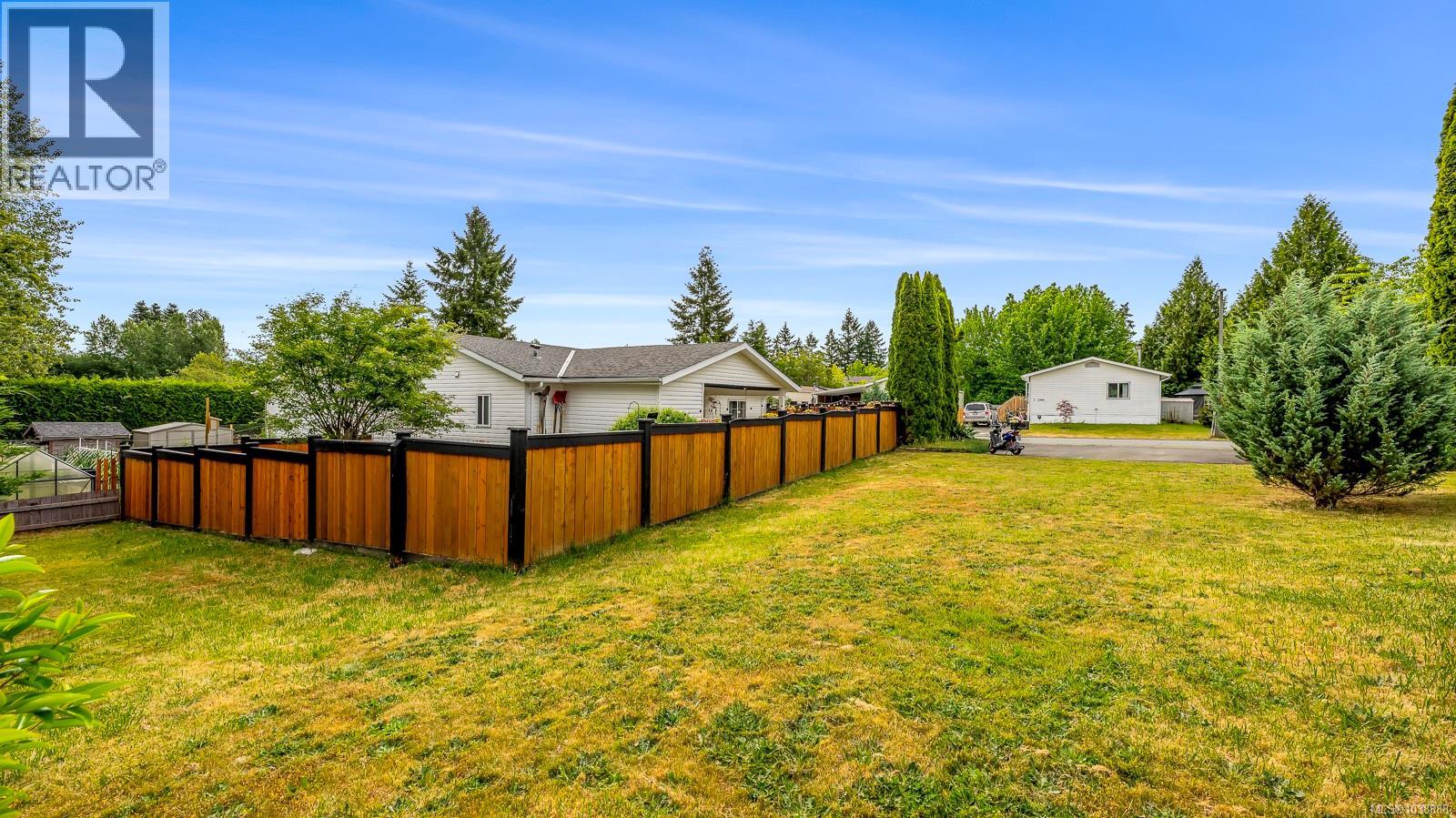#102 2200 Lambert Dr - 26