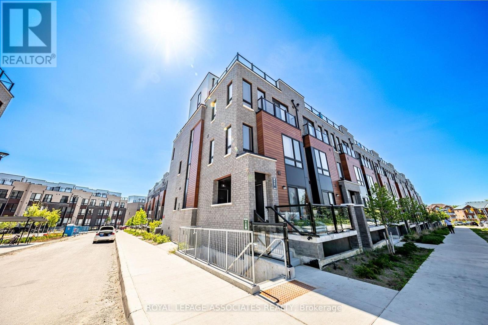 #44 30 LIBEN WAY - 2