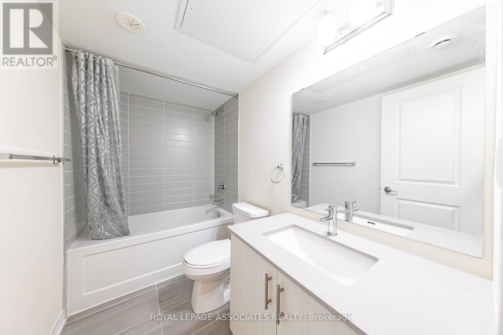 #44 30 LIBEN WAY - 23