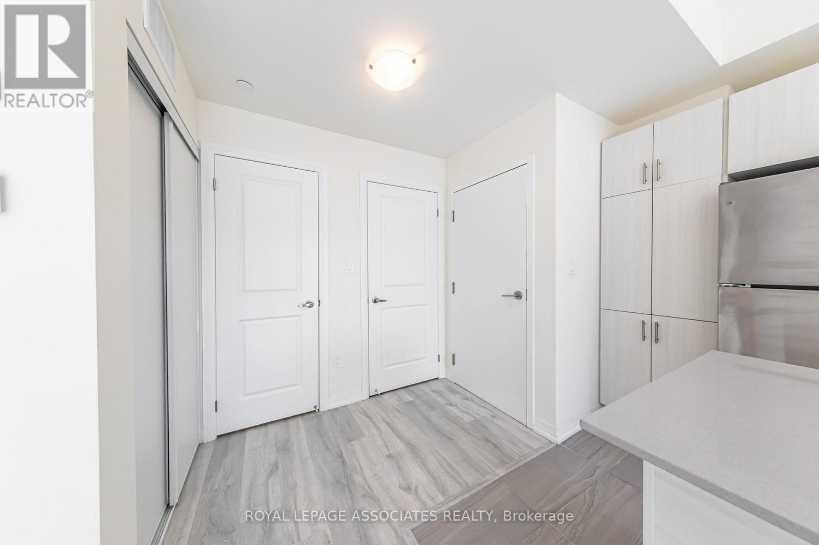 #44 30 LIBEN WAY - 6