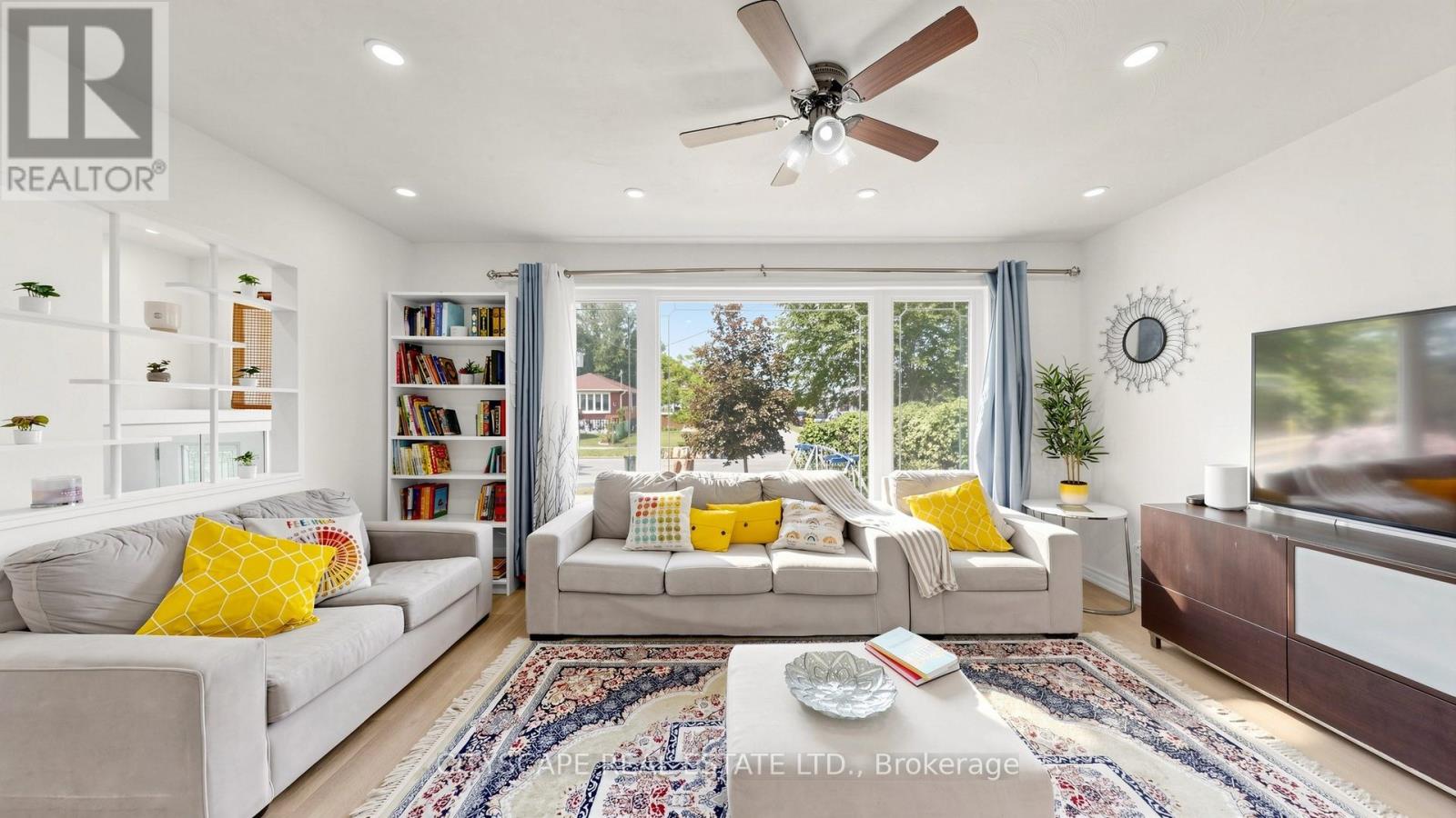 15 BARNES CRESCENT - 1