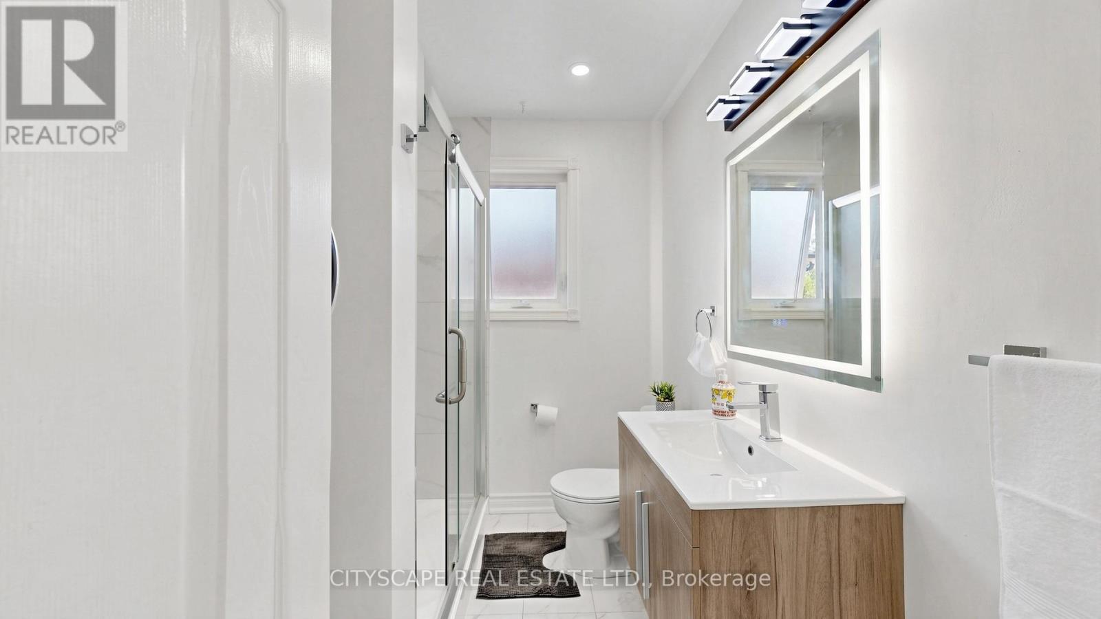 15 BARNES CRESCENT - 22