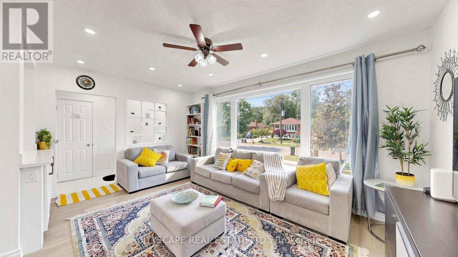 15 BARNES CRESCENT - 4