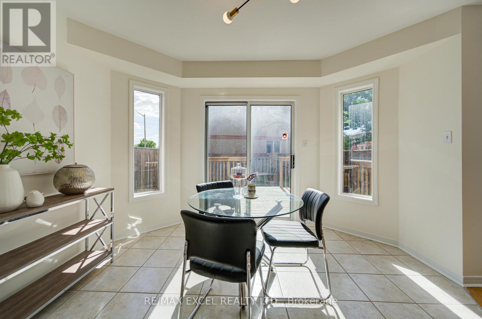 22 HORSTMAN STREET - 13