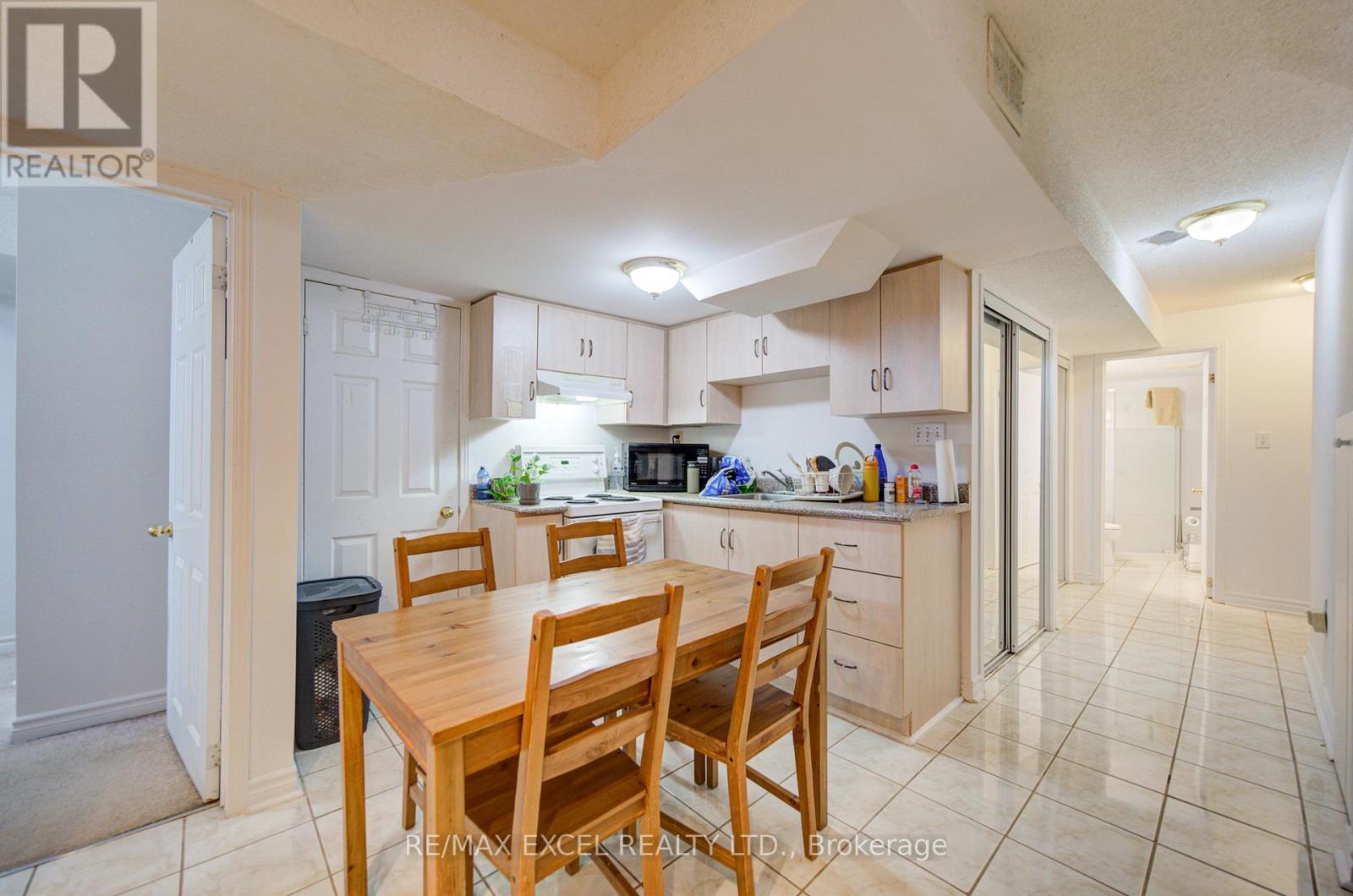 22 HORSTMAN STREET - 40