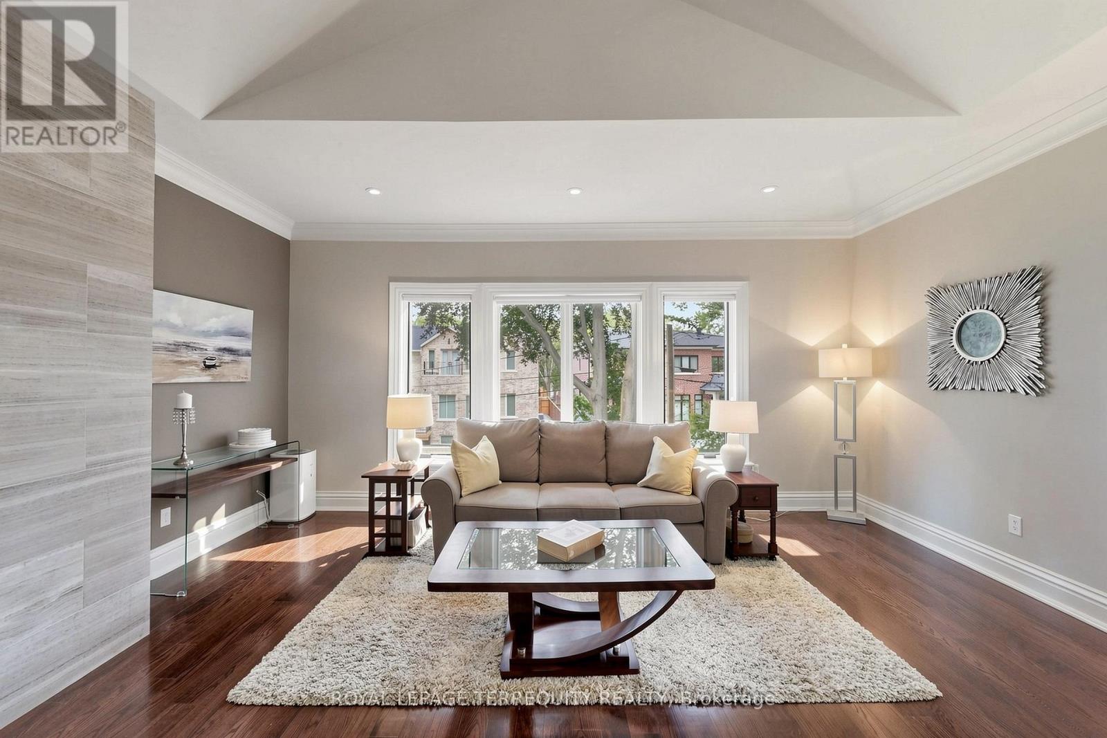 17 JEREMY DRIVE - 28