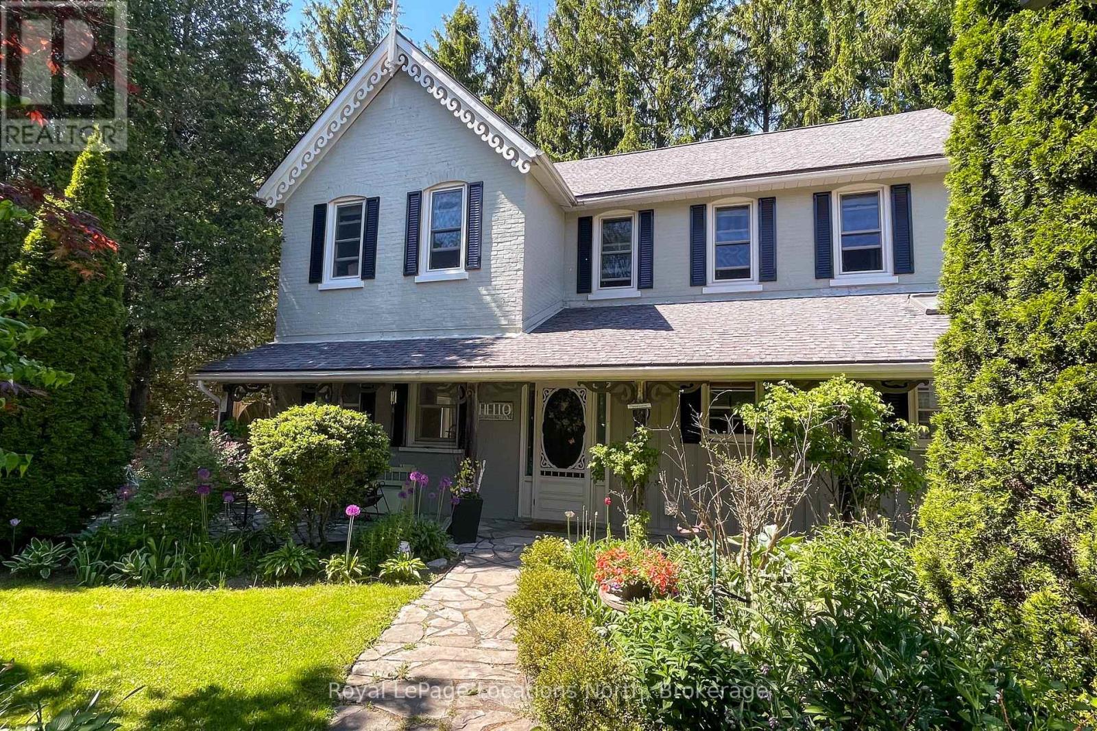 44 PARKVIEW AVENUE - 1