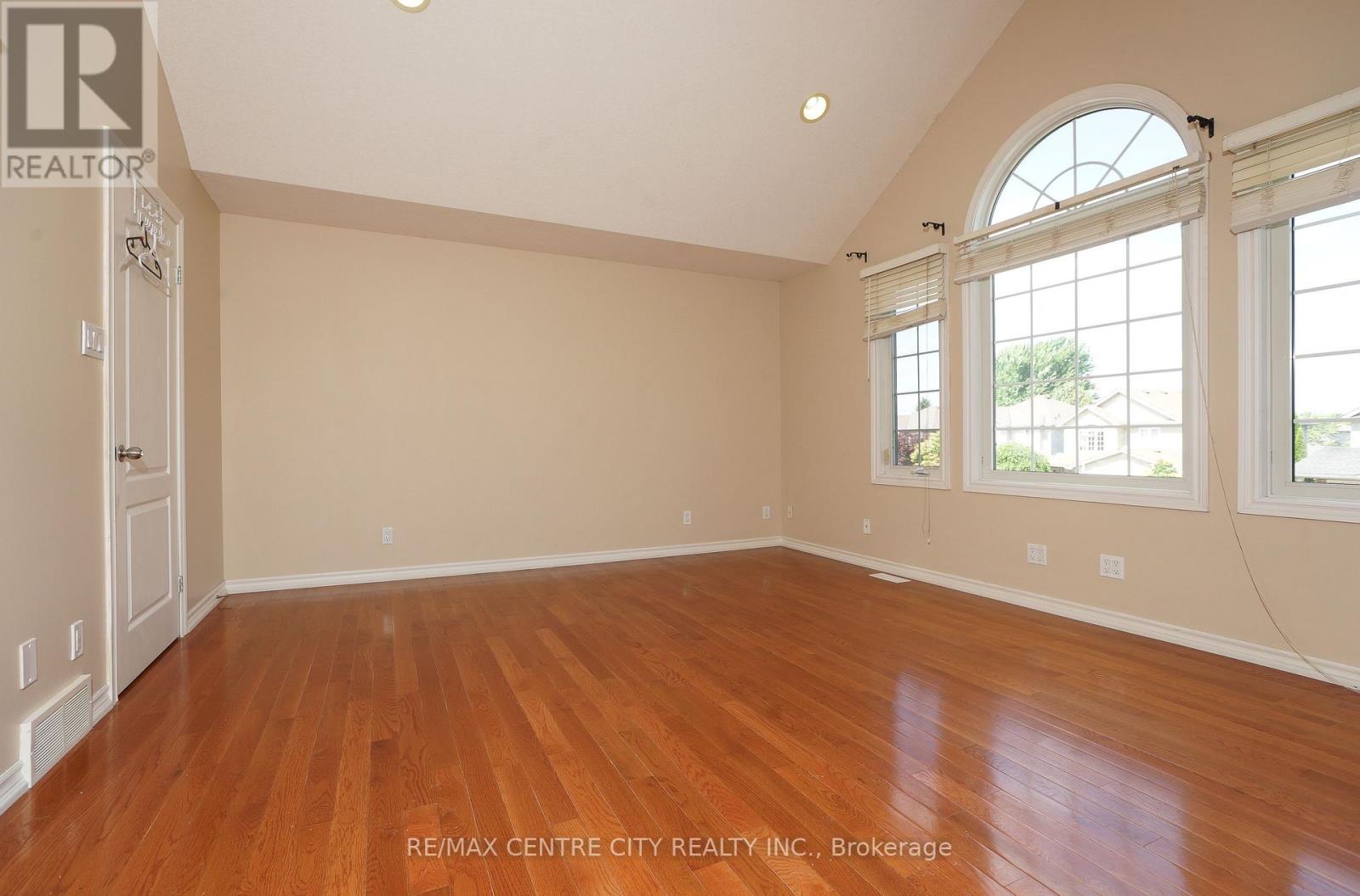 742 MARIGOLD STREET - 16