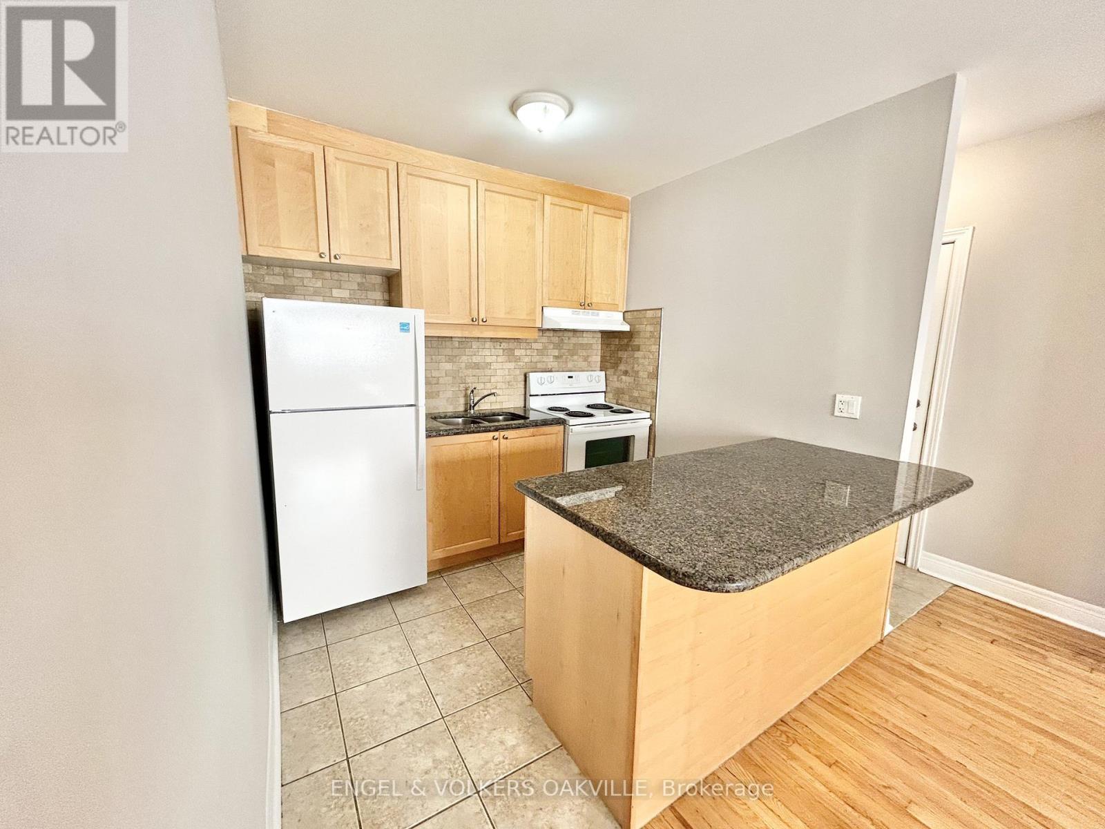 Listing photo of 2 - 90 TWENTY FIFTH STREET