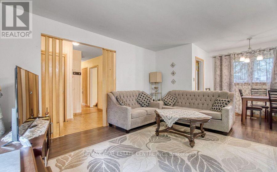 314 STRATHCONA DRIVE - 14