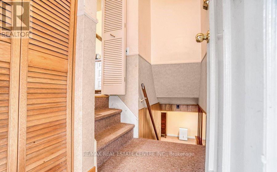 314 STRATHCONA DRIVE - 22