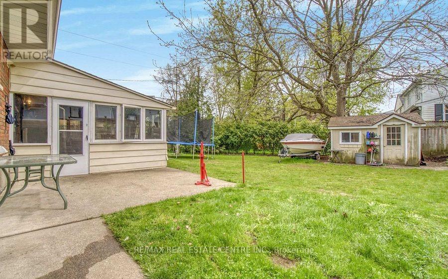 314 STRATHCONA DRIVE - 35