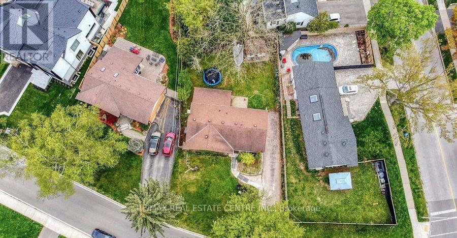 314 STRATHCONA DRIVE - 38