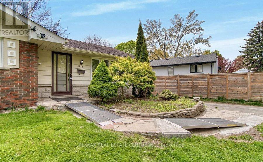 314 STRATHCONA DRIVE - 4