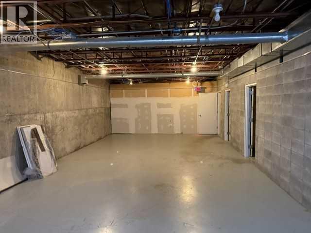 10037 100 — photo 18