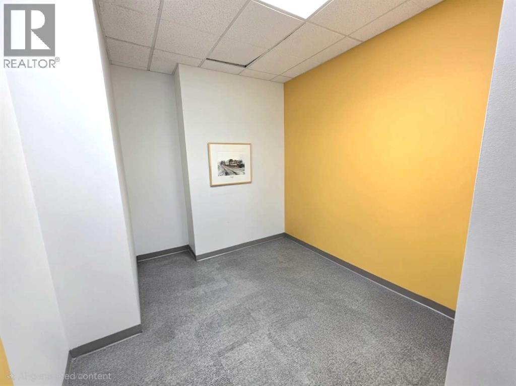 10037 100 — photo 12