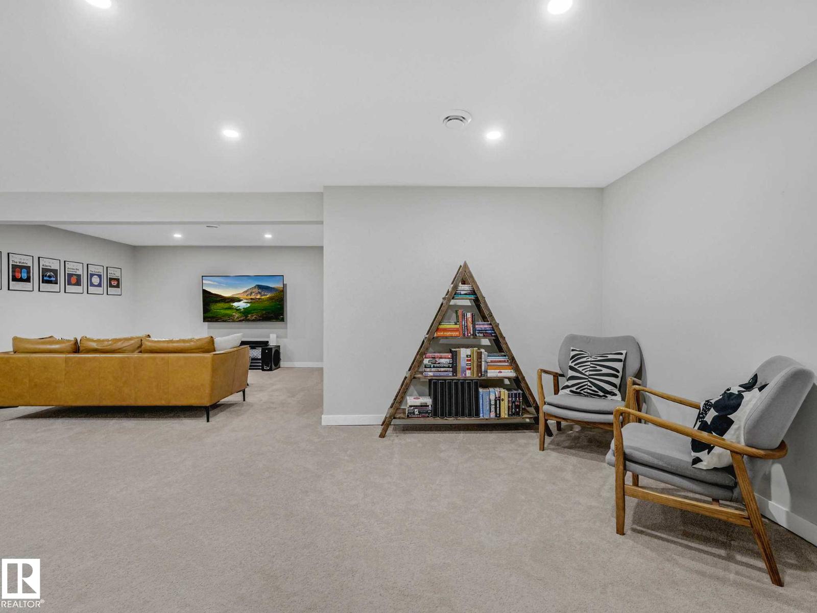 33 HURON DR — photo 26