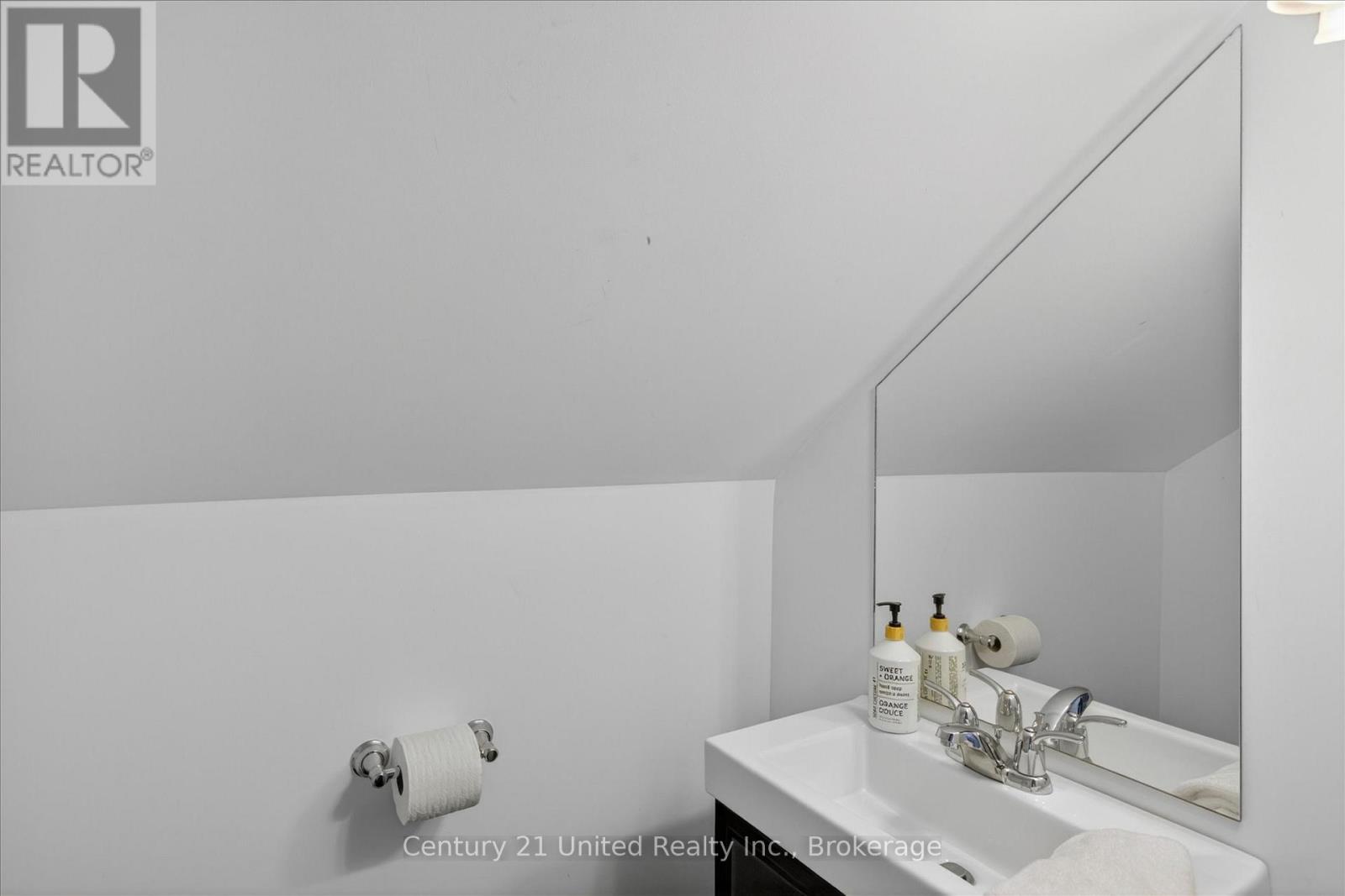30 JONES ROAD - Image 20