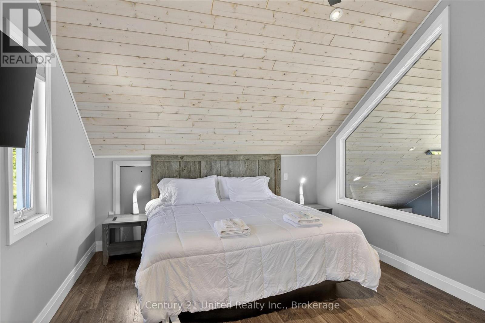 30 JONES ROAD - Image 24