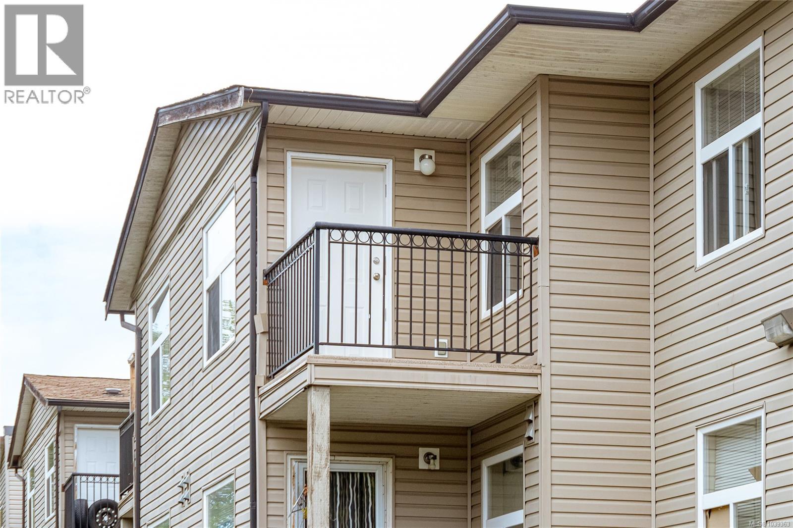 #302 3215 Cowichan Lake Rd - 1