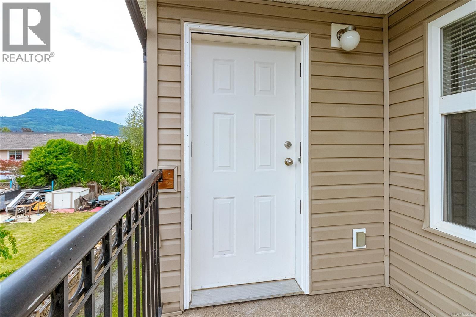 #302 3215 Cowichan Lake Rd - 23