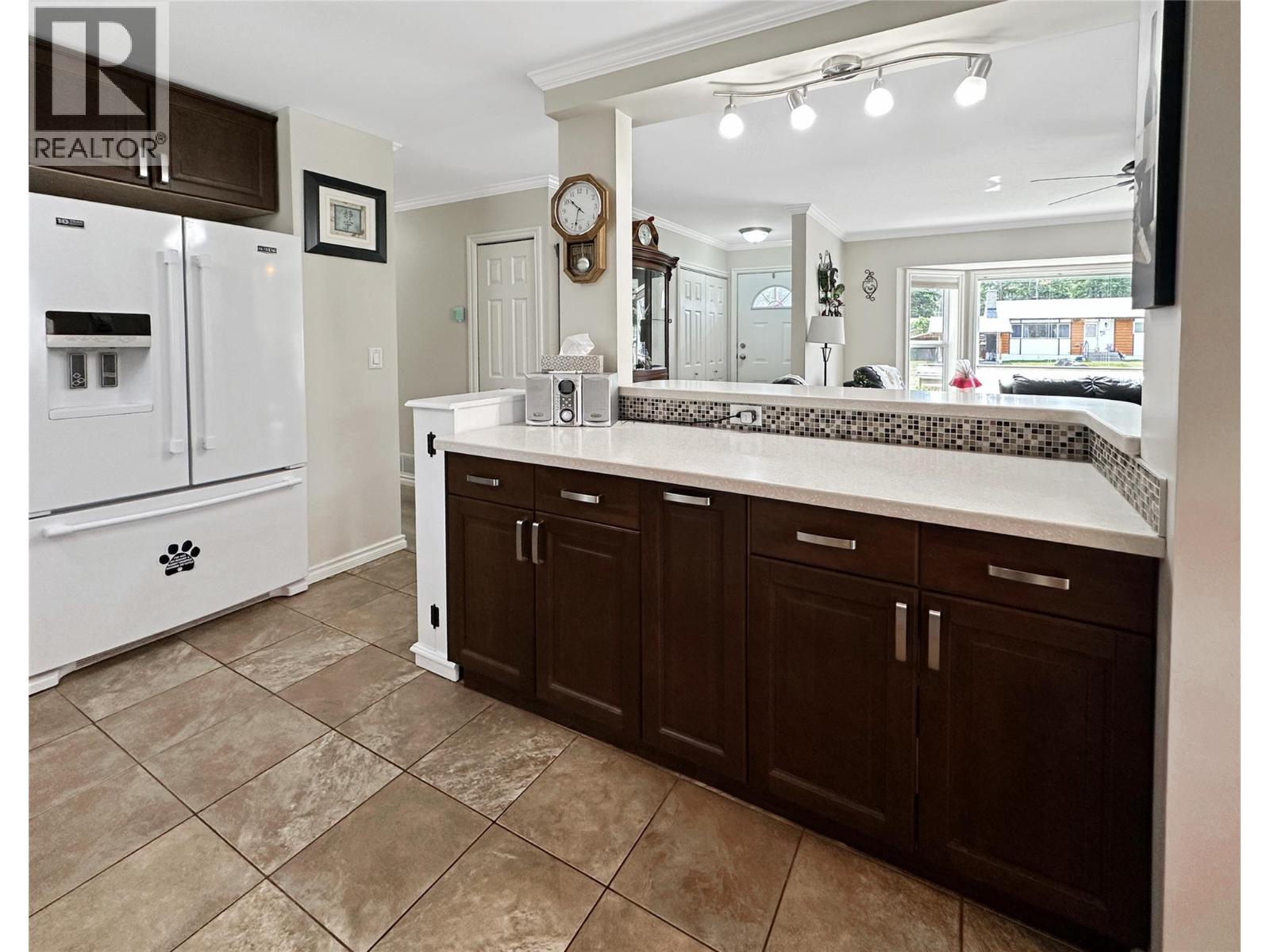 128 Edgewood Drive - 4