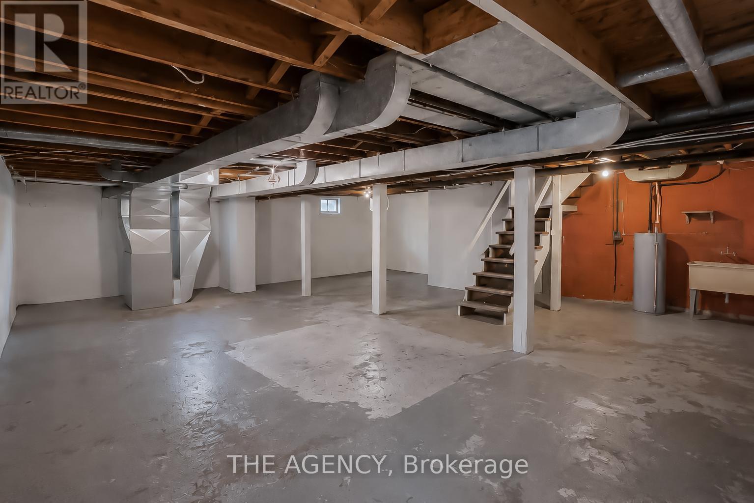 2696 HIGHWAY 6 - 21