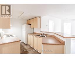 2a - 310 Central Park Drive, Ottawa, ON K2C4G4 Photo 6
