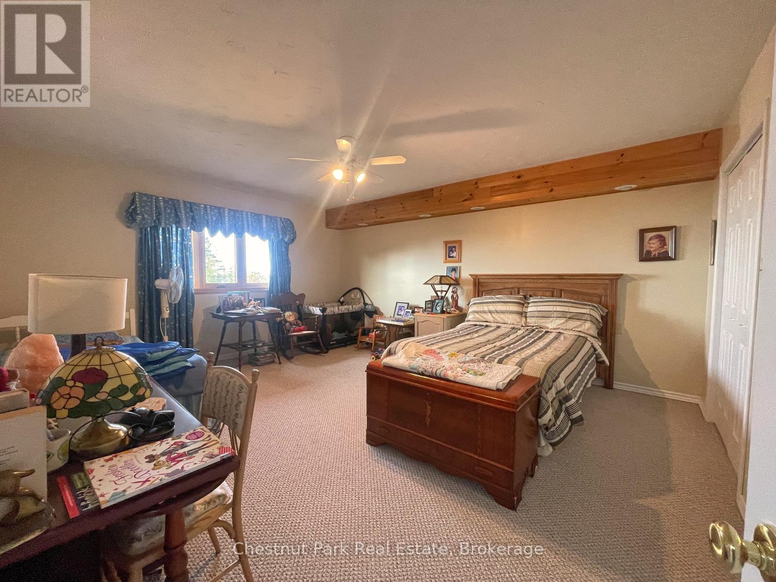 36 CEDAR DRIVE - 19