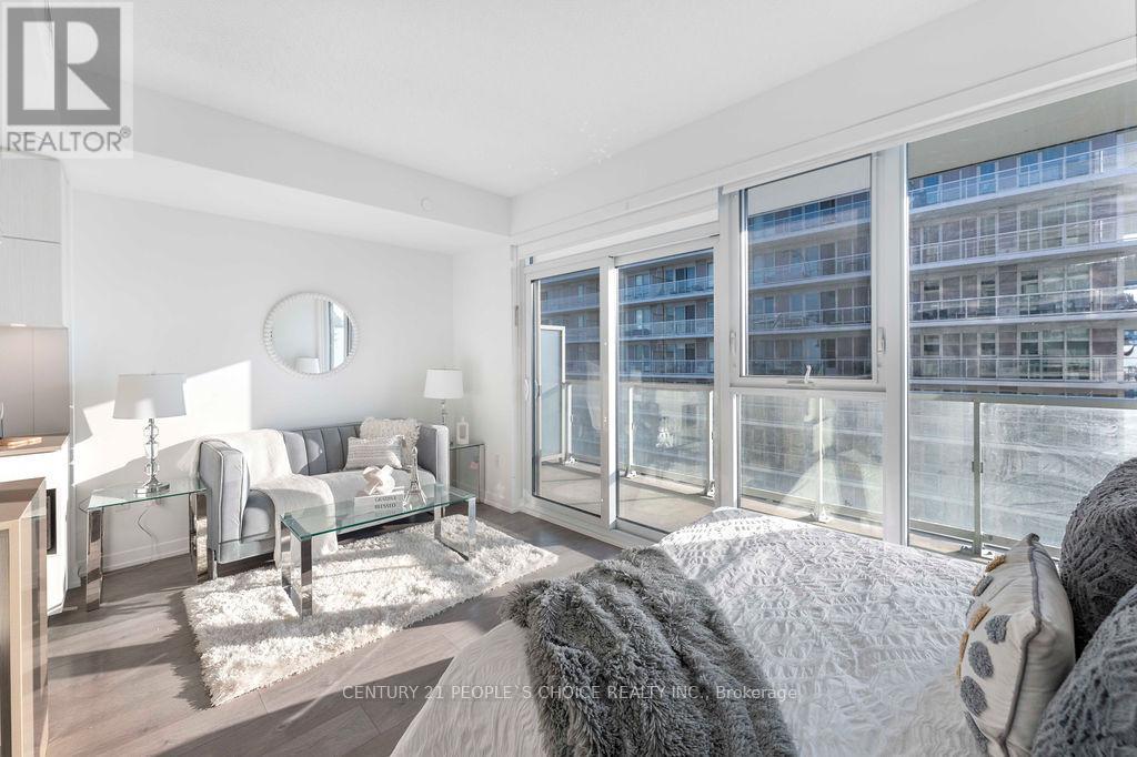 #3406 20 RICHARDSON STREET S - 25