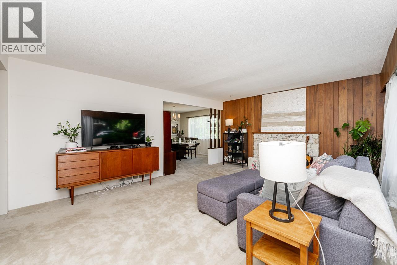 1453 COLEMAN STREET, North Vancouver