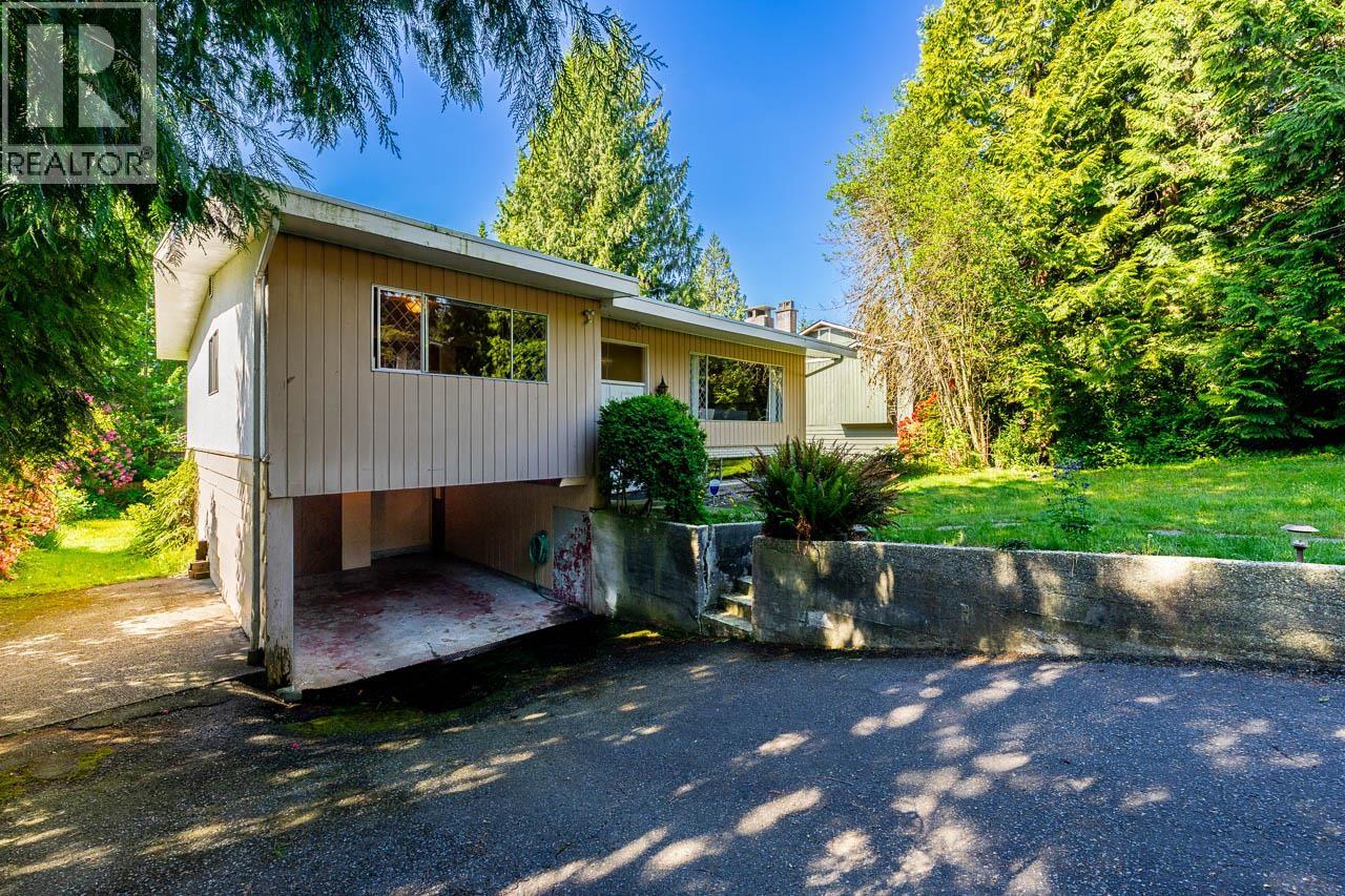 1453 COLEMAN STREET, North Vancouver