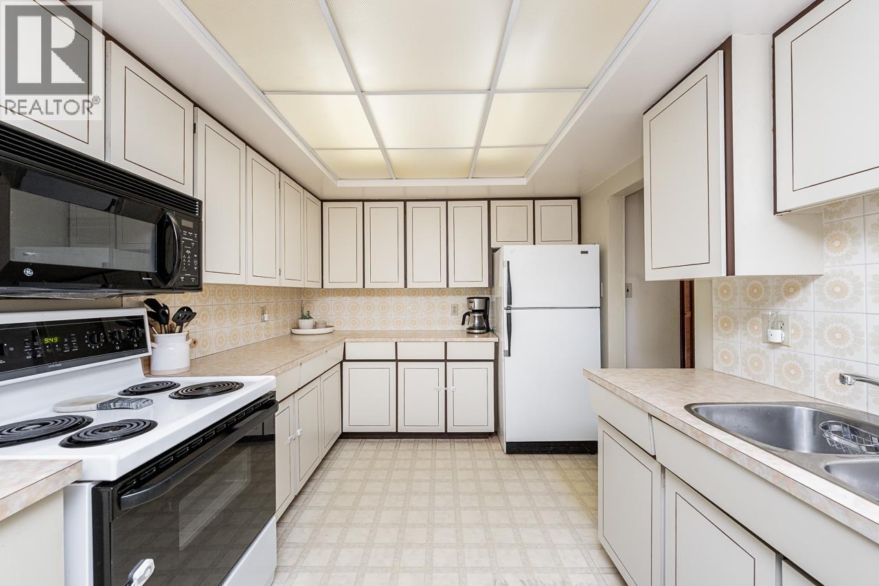 1453 COLEMAN STREET, North Vancouver