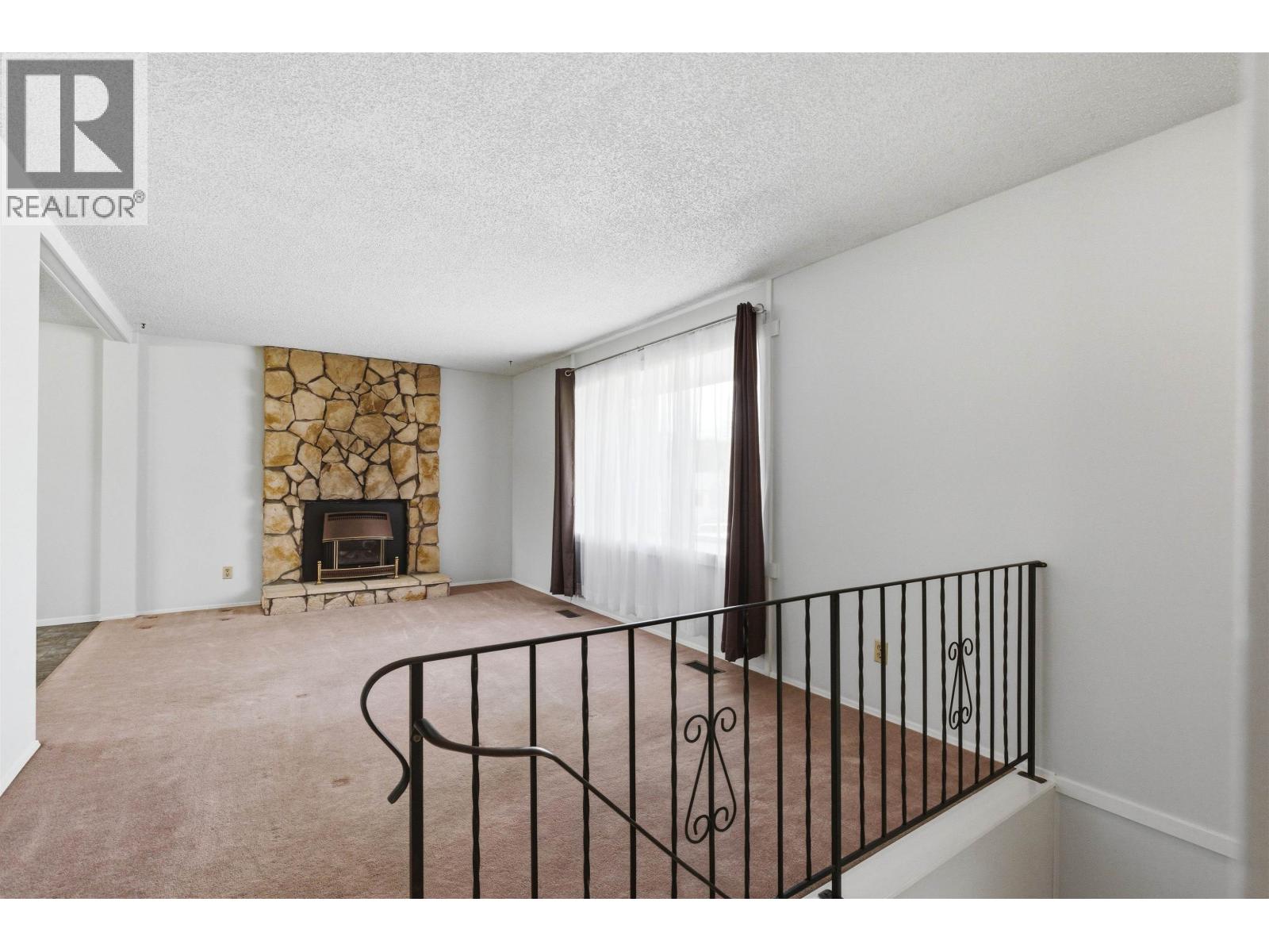 708 SMITH STREET - 15