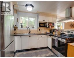 11198 Tuck Road, Powell River, BC  Photo 18