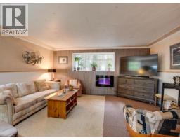 11198 Tuck Road, Powell River, BC  Photo 20