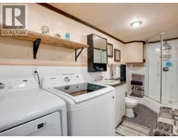11198 Tuck Road, Powell River, BC  Photo 28