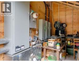 11198 Tuck Road, Powell River, BC  Photo 53