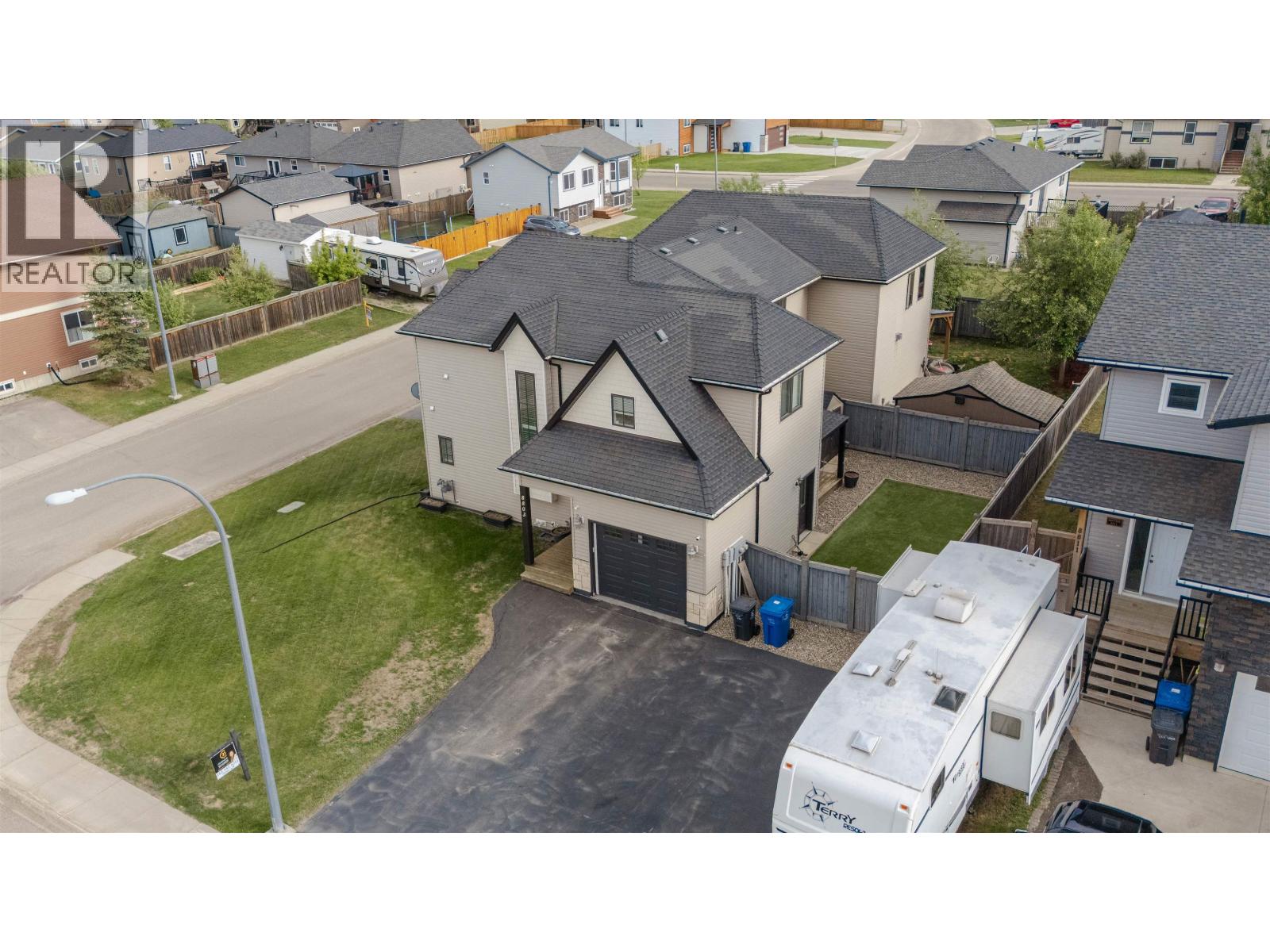 8803 113 AVENUE - 23