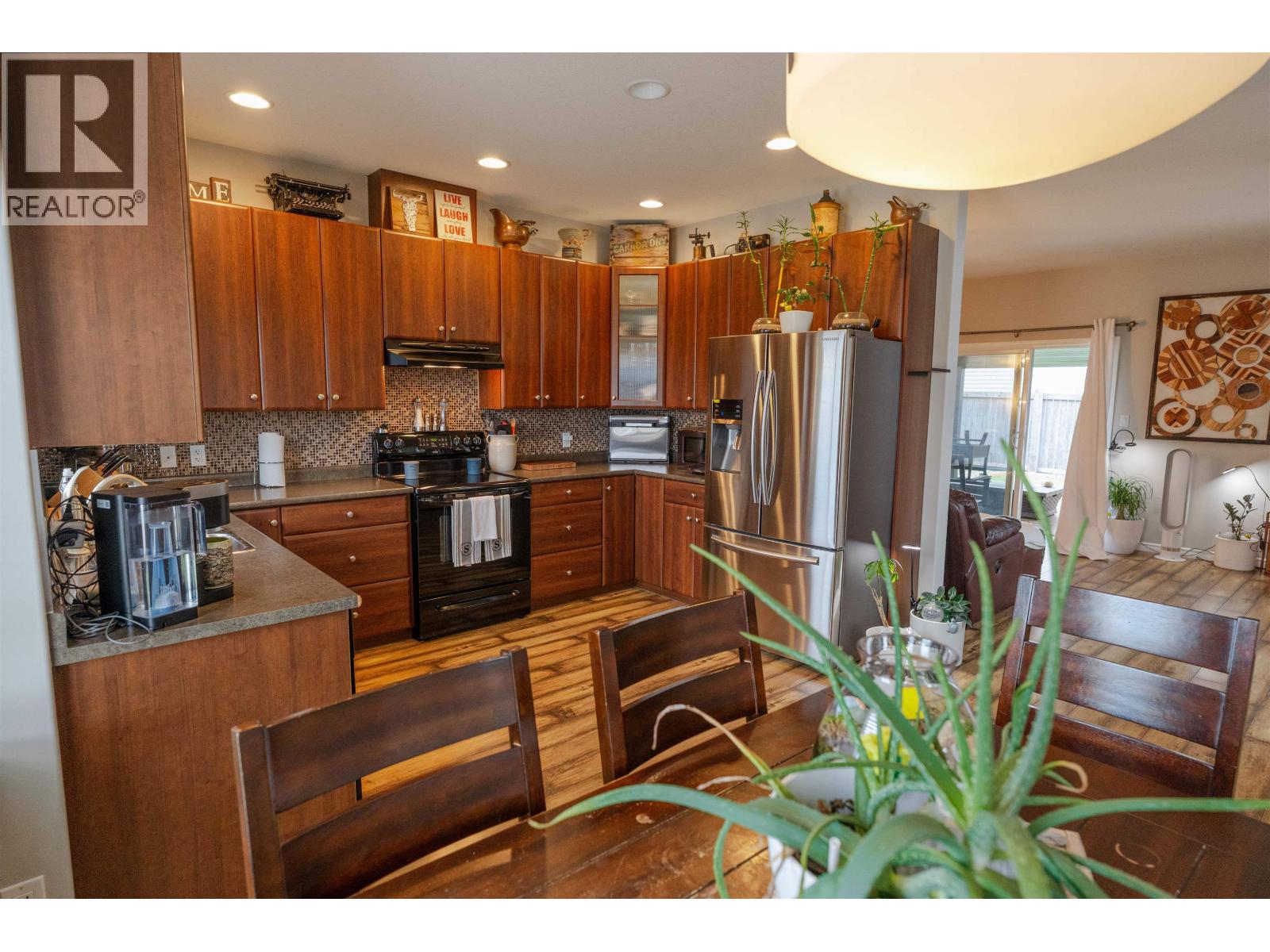 8803 113 AVENUE - 8