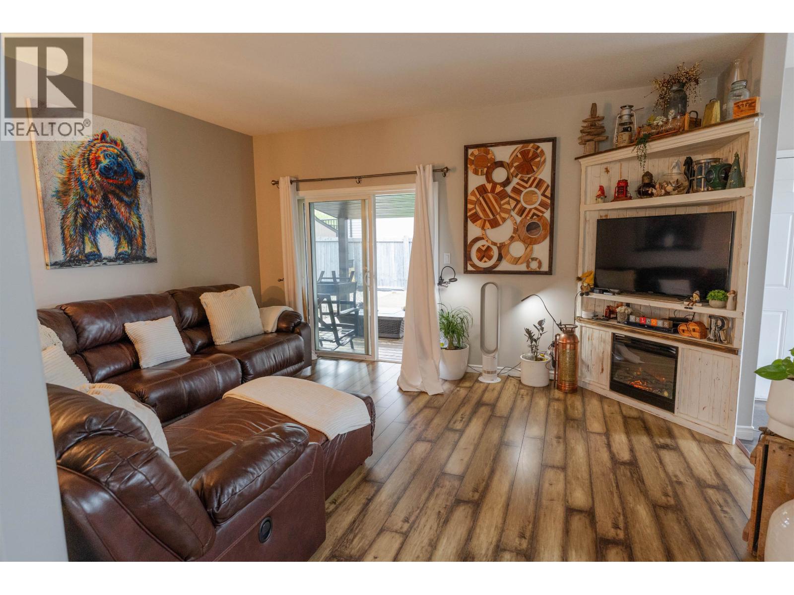 8803 113 AVENUE - 9