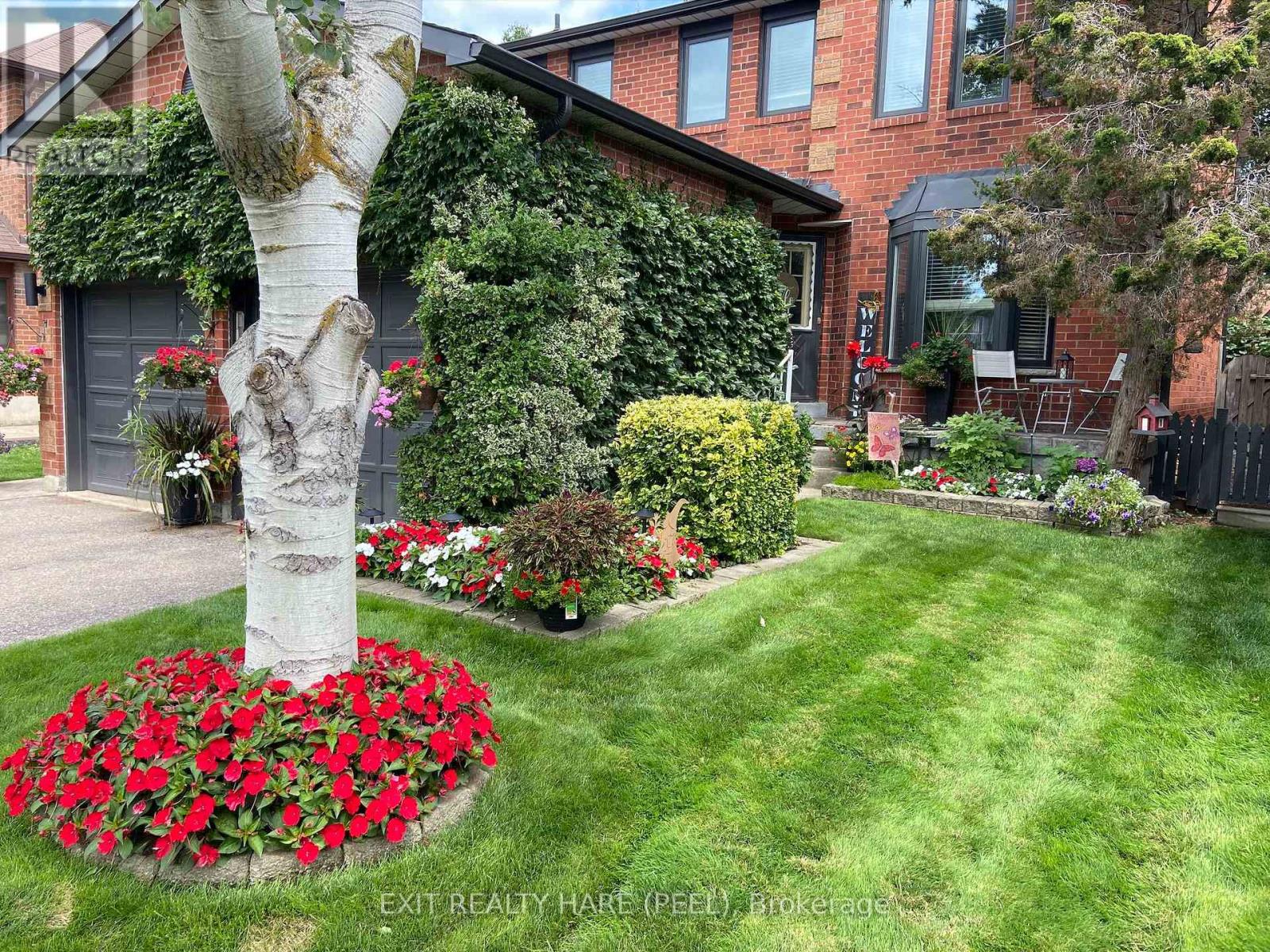 77 LORD SIMCOE DRIVE - 1