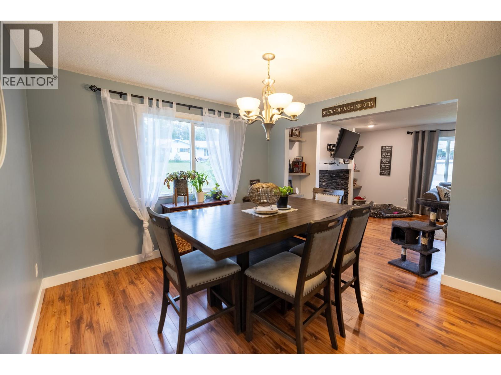 Photo 11 of 33 — 4327 MONTGOMERY CRESCENT · Prince George, BC